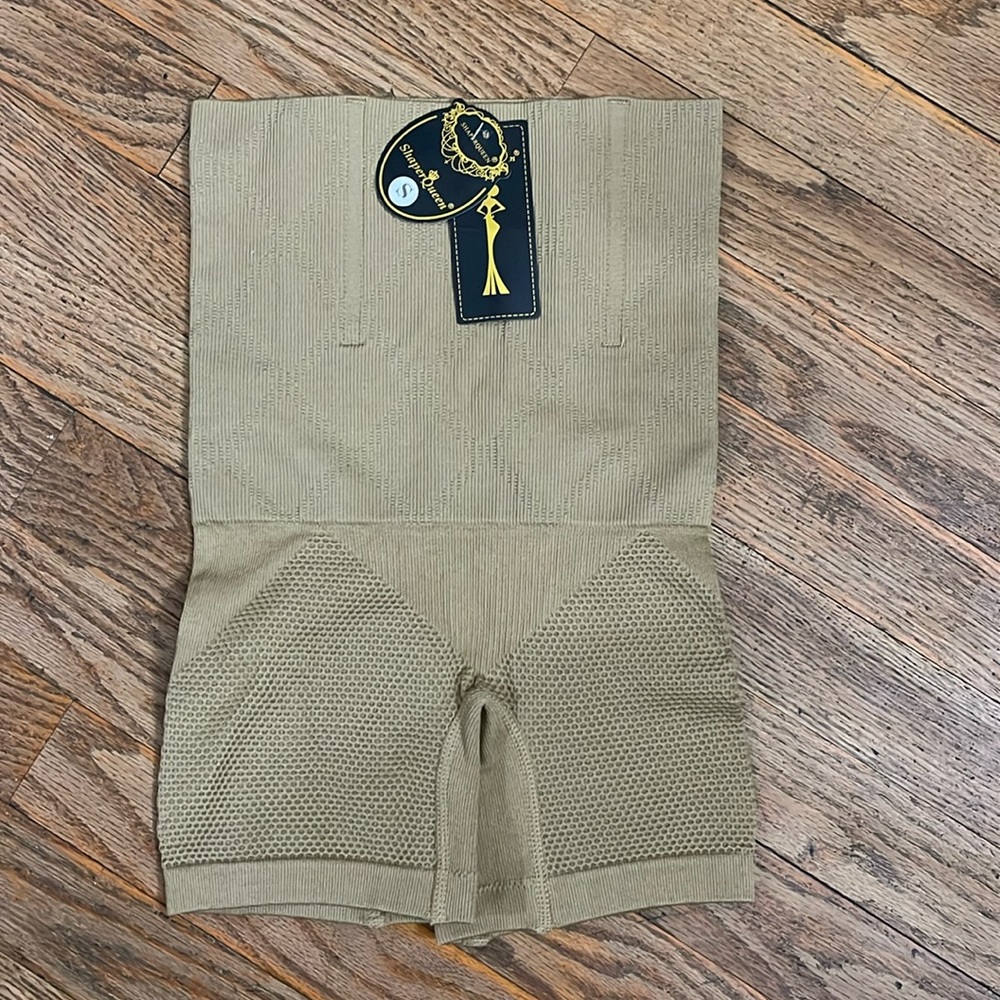 NWT ShaperQueen High-Waist Cincher Shorts